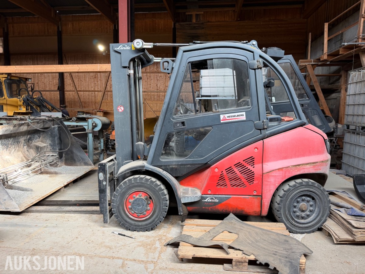 2012 mod. Linde H40D. Motvektstruck. Rep objekt