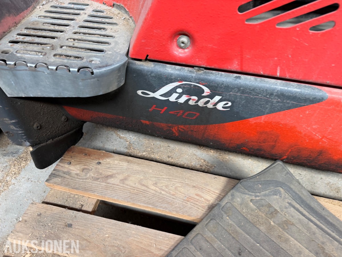 2012 mod. Linde H40D. Motvektstruck. Rep objekt