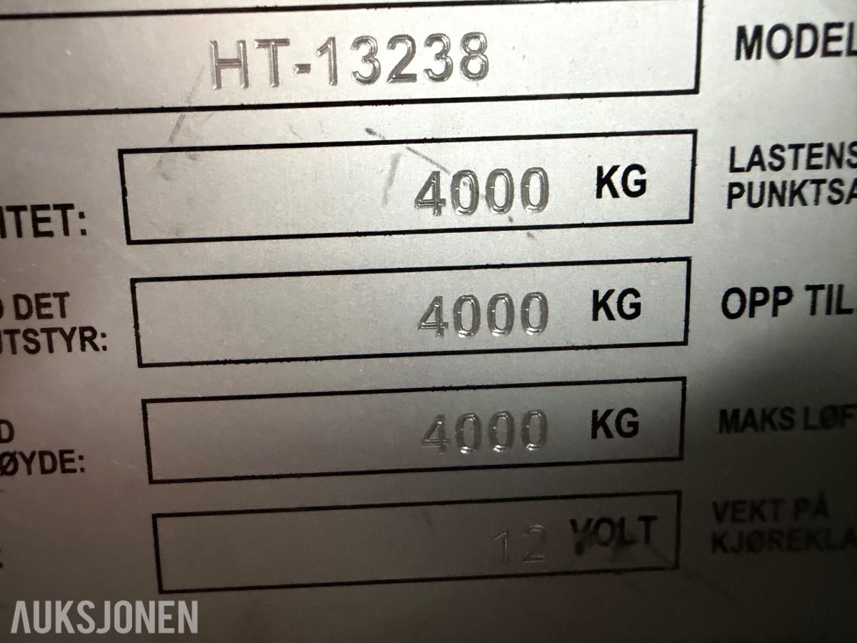 2012 mod. Linde H40D. Motvektstruck. Rep objekt