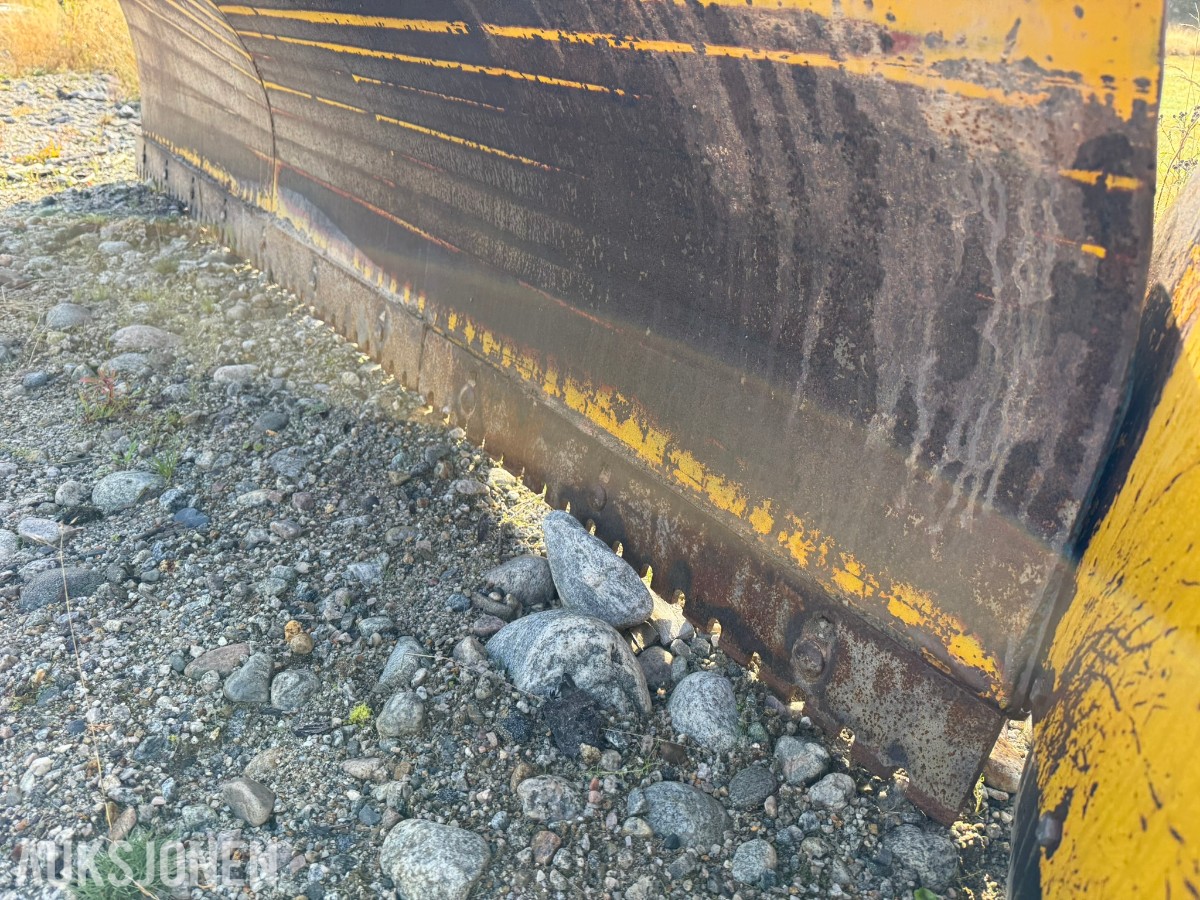 Lilleseth L-300 snøskjær – 300 cm – 2 hydrauliske sylindre – 3-punkt