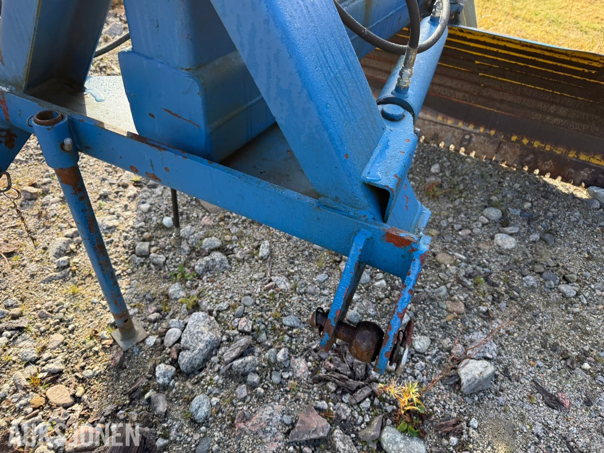 Lilleseth L-300 snøskjær – 300 cm – 2 hydrauliske sylindre – 3-punkt