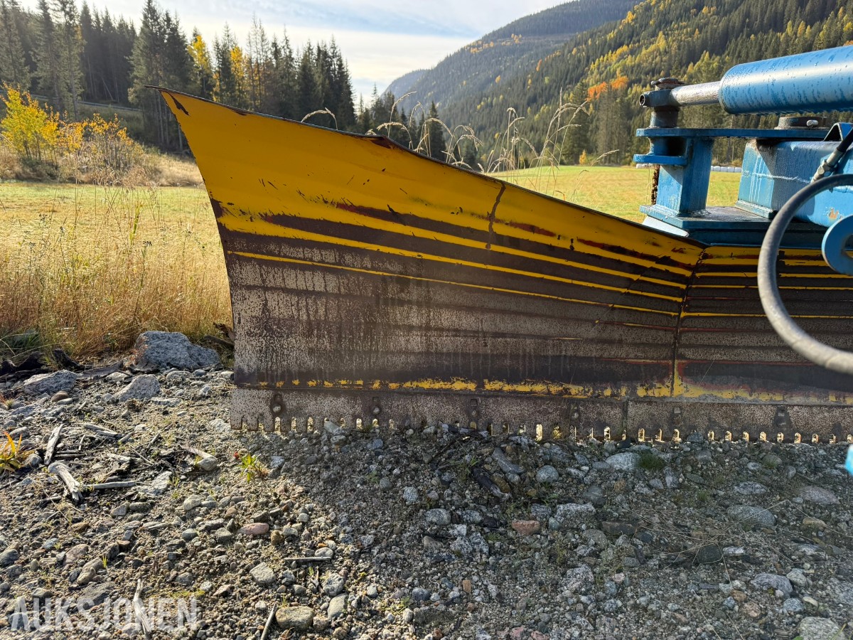 Lilleseth L-300 snøskjær – 300 cm – 2 hydrauliske sylindre – 3-punkt