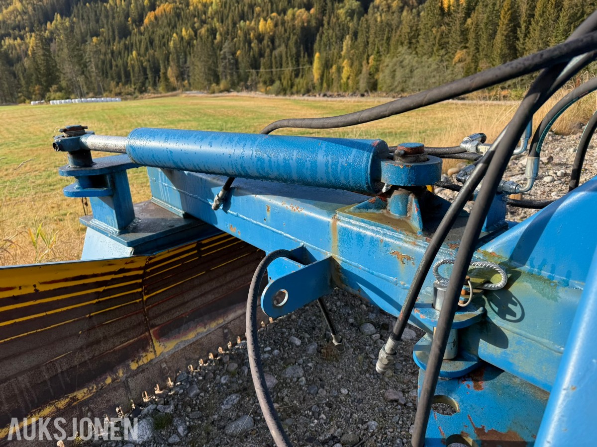 Lilleseth L-300 snøskjær – 300 cm – 2 hydrauliske sylindre – 3-punkt