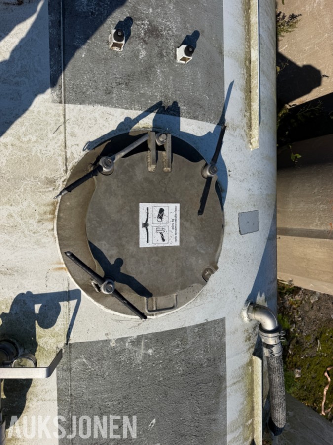 1999 LAG TANKCONTAINER 46 000 L