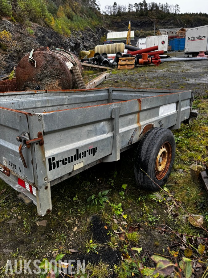 2008 Brenderup 2260S varehenger – 1300 kg totalvekt / 990 kg nyttelast