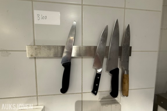 4 stk. kjøkkenkniver med magnetisk knivlist – Storkjøkken / restaurant 
