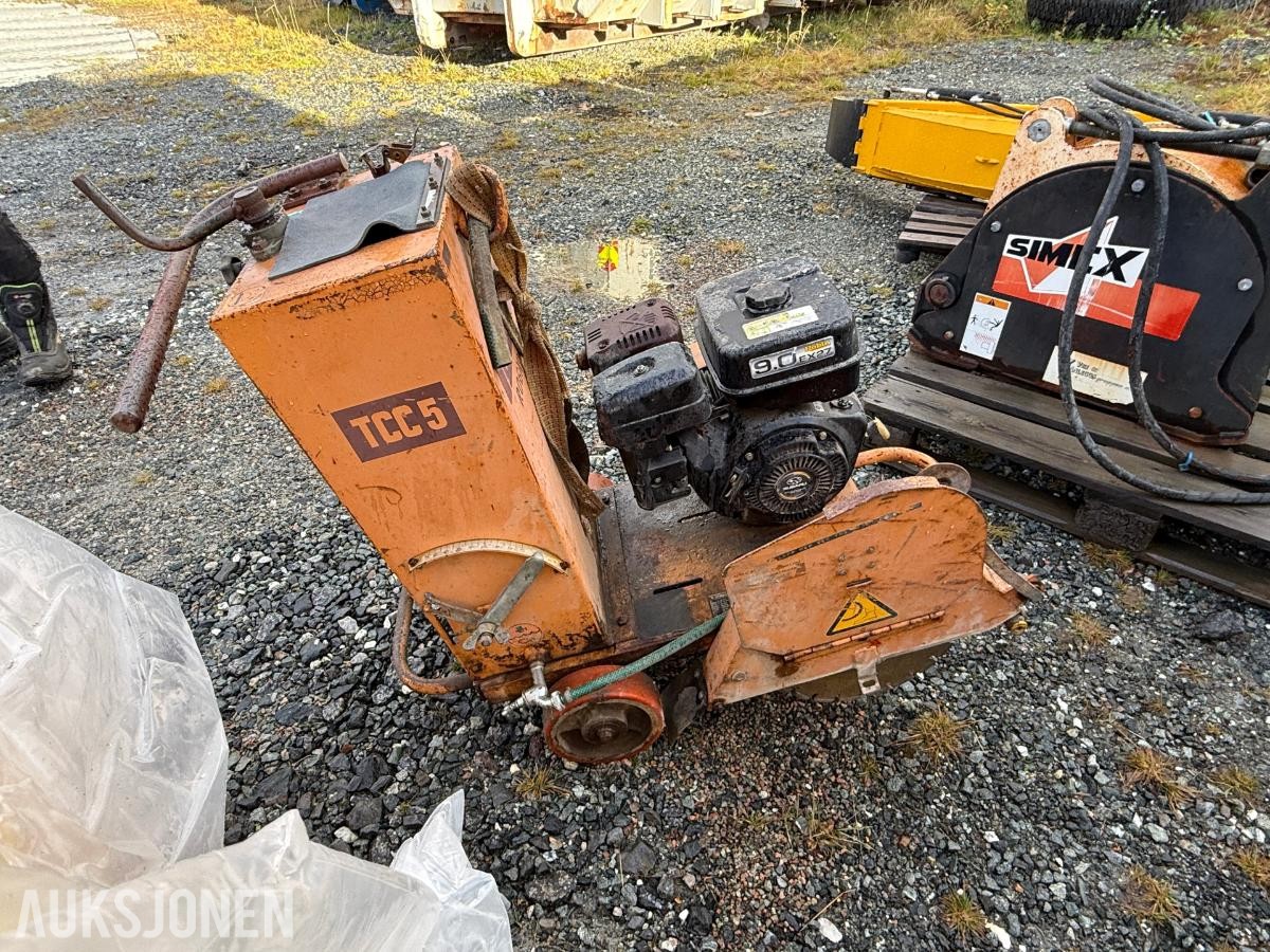 Case vibromax TCC5 Asfaltsag - ny motor