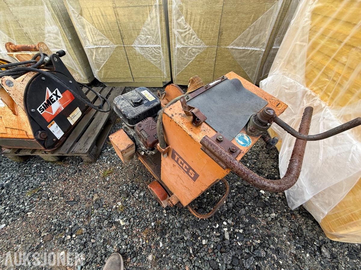 Case vibromax TCC5 Asfaltsag - ny motor