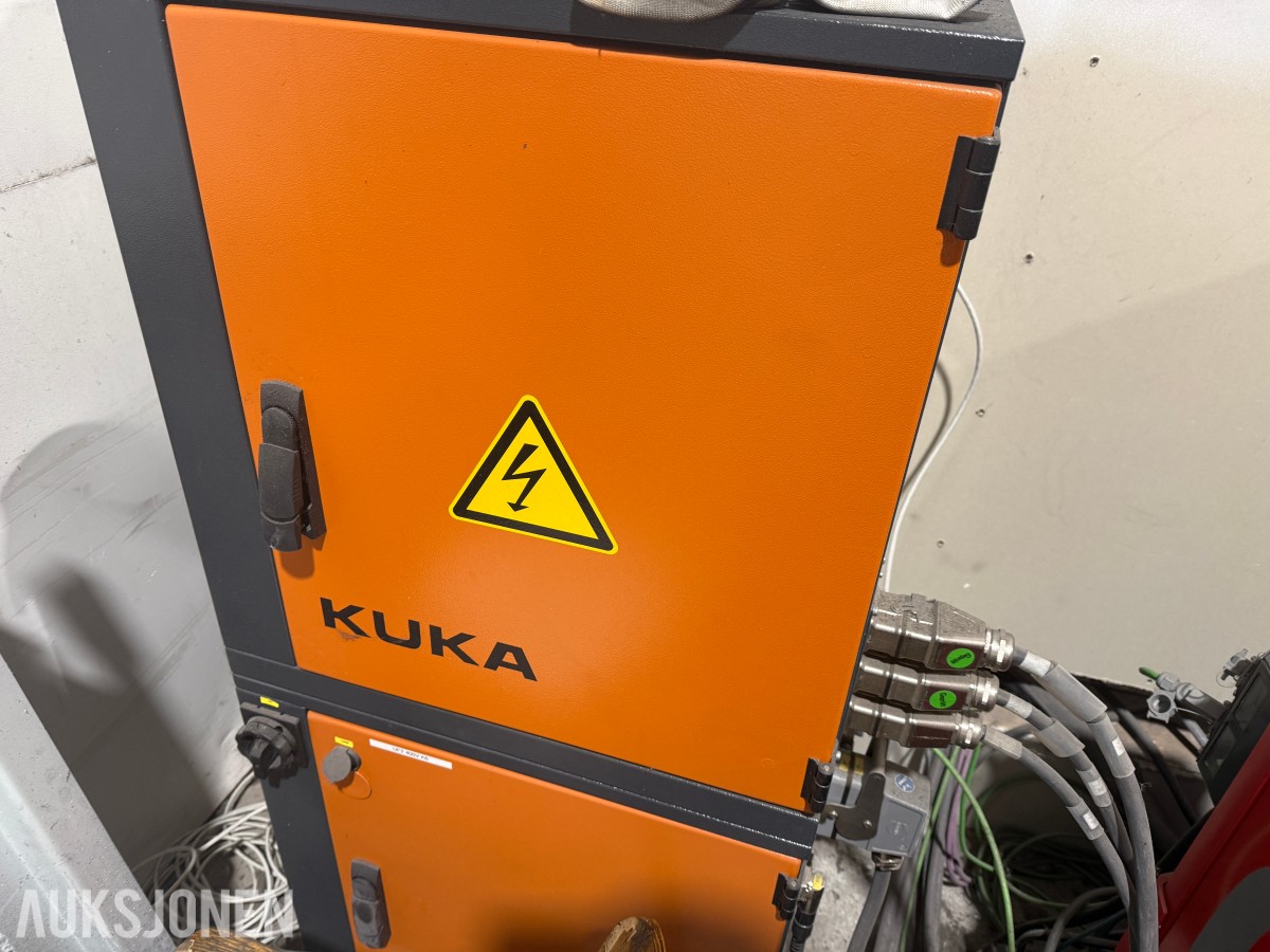2018 Sveiserobot m/Manipulator Kuka KR 1602