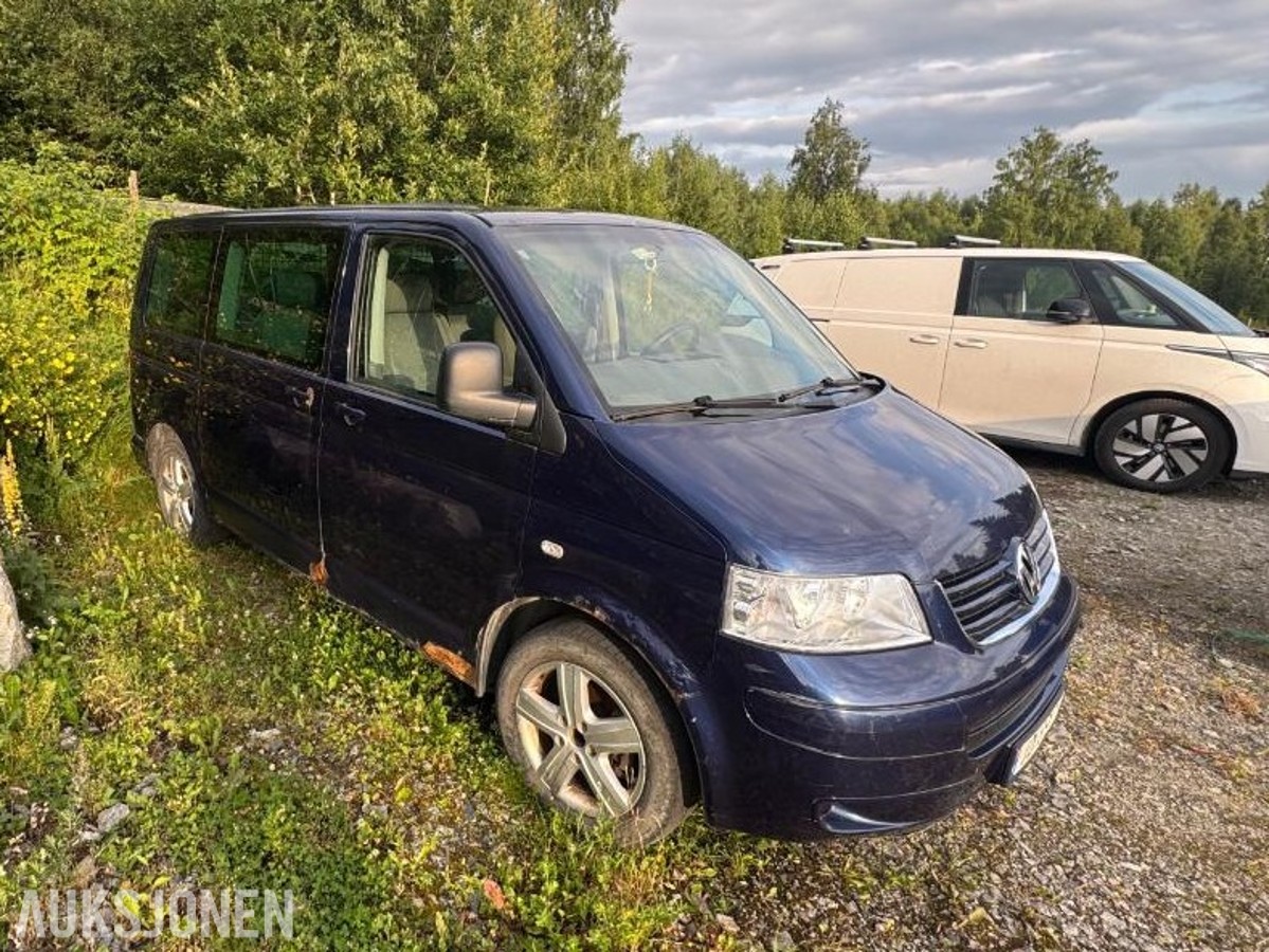 2005 Volkswagen Caravelle 2,5 TDI 4motion, 6 seter, Delebil/reparasjons objekt
