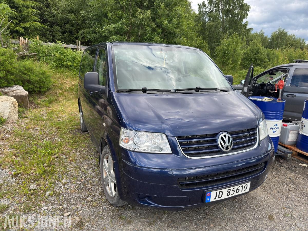 2005 Volkswagen Caravelle 2,5 TDI 4motion, 6 seter, Delebil/reparasjons objekt