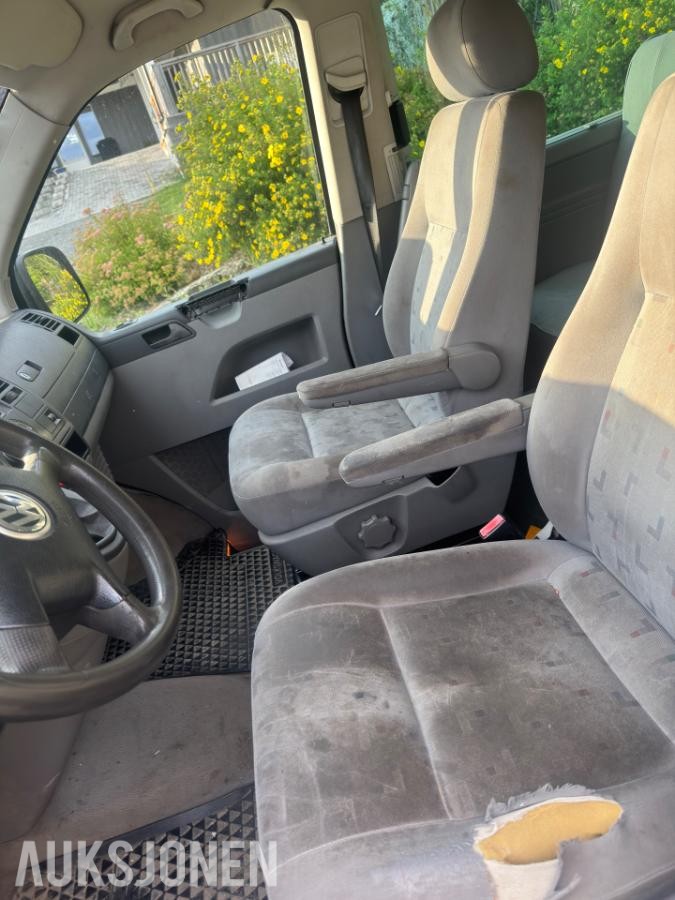 2005 Volkswagen Caravelle 2,5 TDI 4motion, 6 seter, Delebil/reparasjons objekt