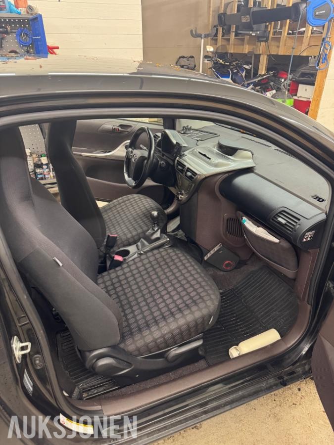 2010 TOYOTA IQ 68HK EU-OK 03.28