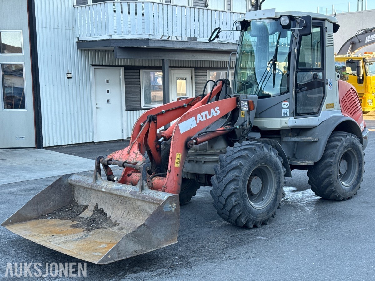 2006 Atlas 75S Hjullaster, SVING PÅ LASTER, skuffer, pallegafler