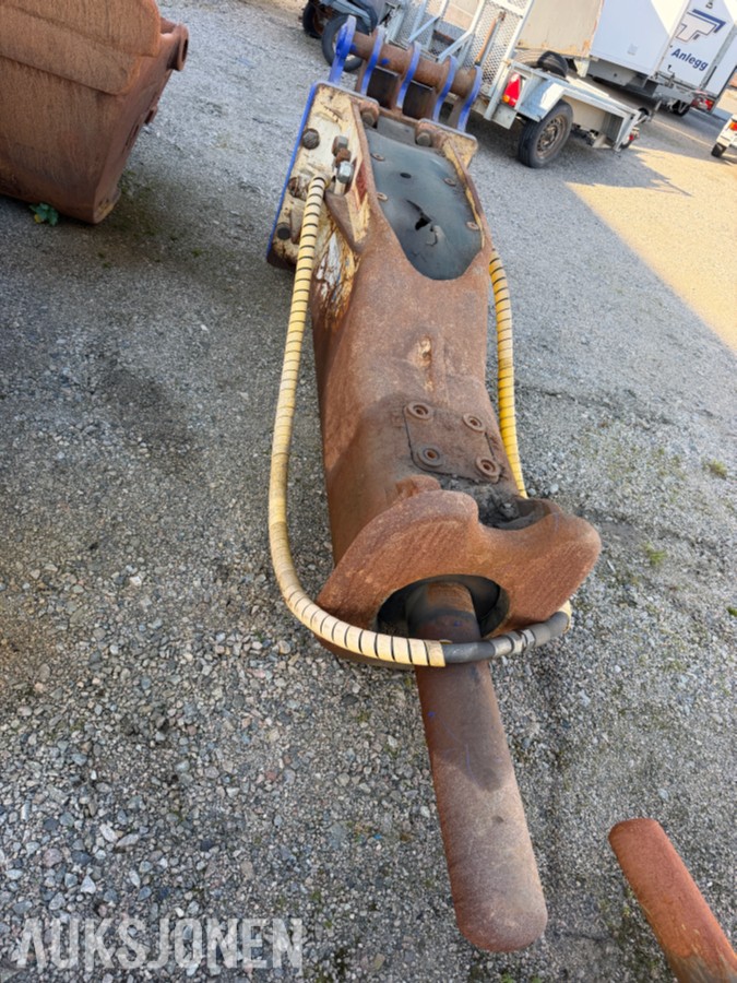 2002 Andre FURUKAWA F35LN HYDRAULISK HAMMER – KM2-FESTE