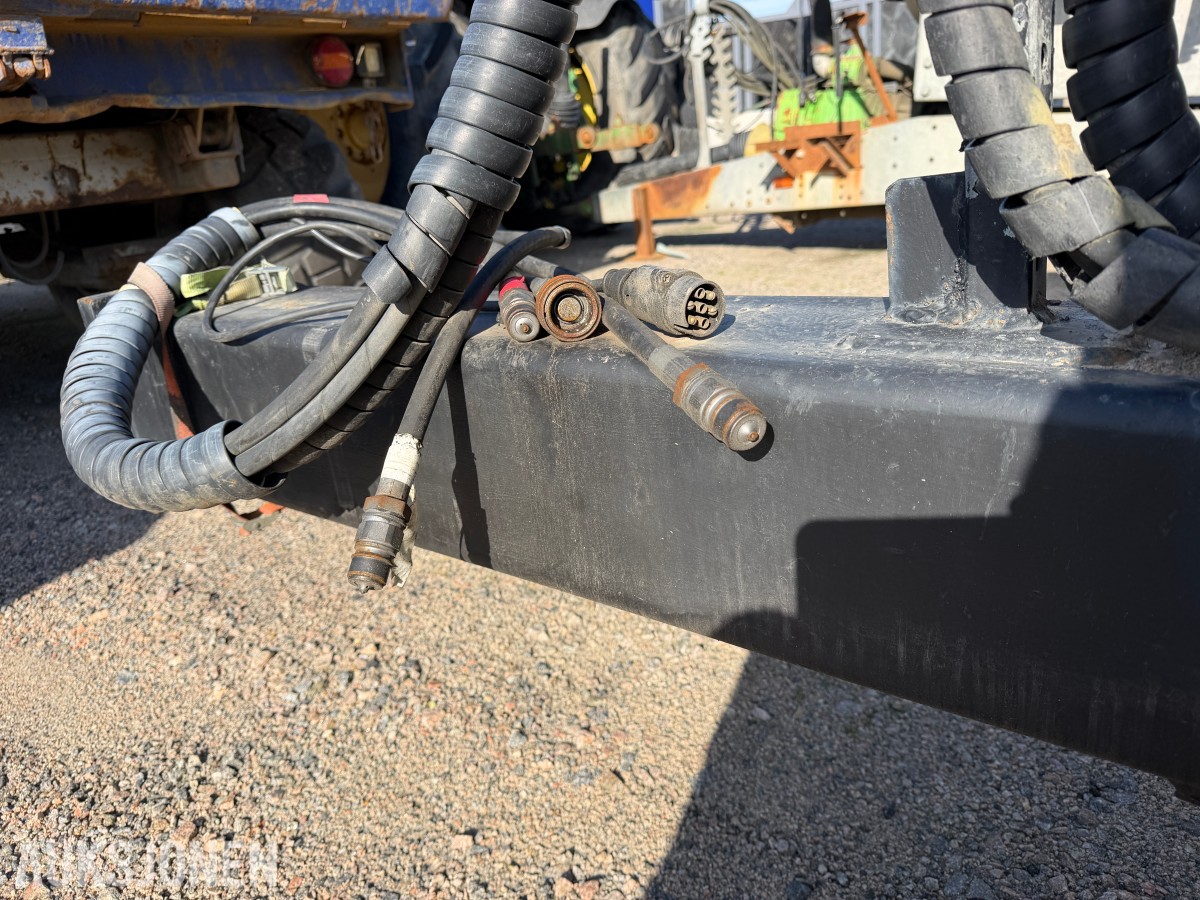 2016 GIGANT GD36X DUMPERHENGER – 8 000 KG
