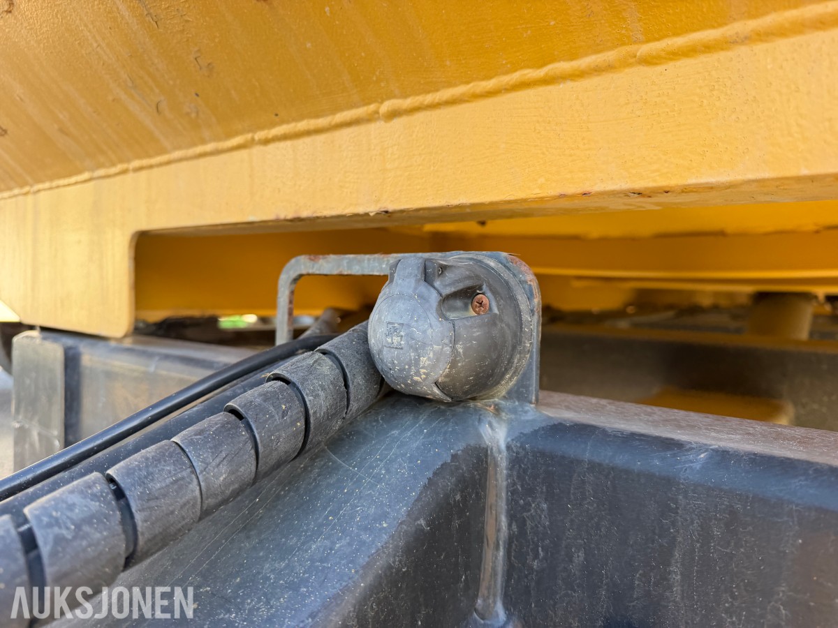 2016 GIGANT GD36X DUMPERHENGER – 8 000 KG