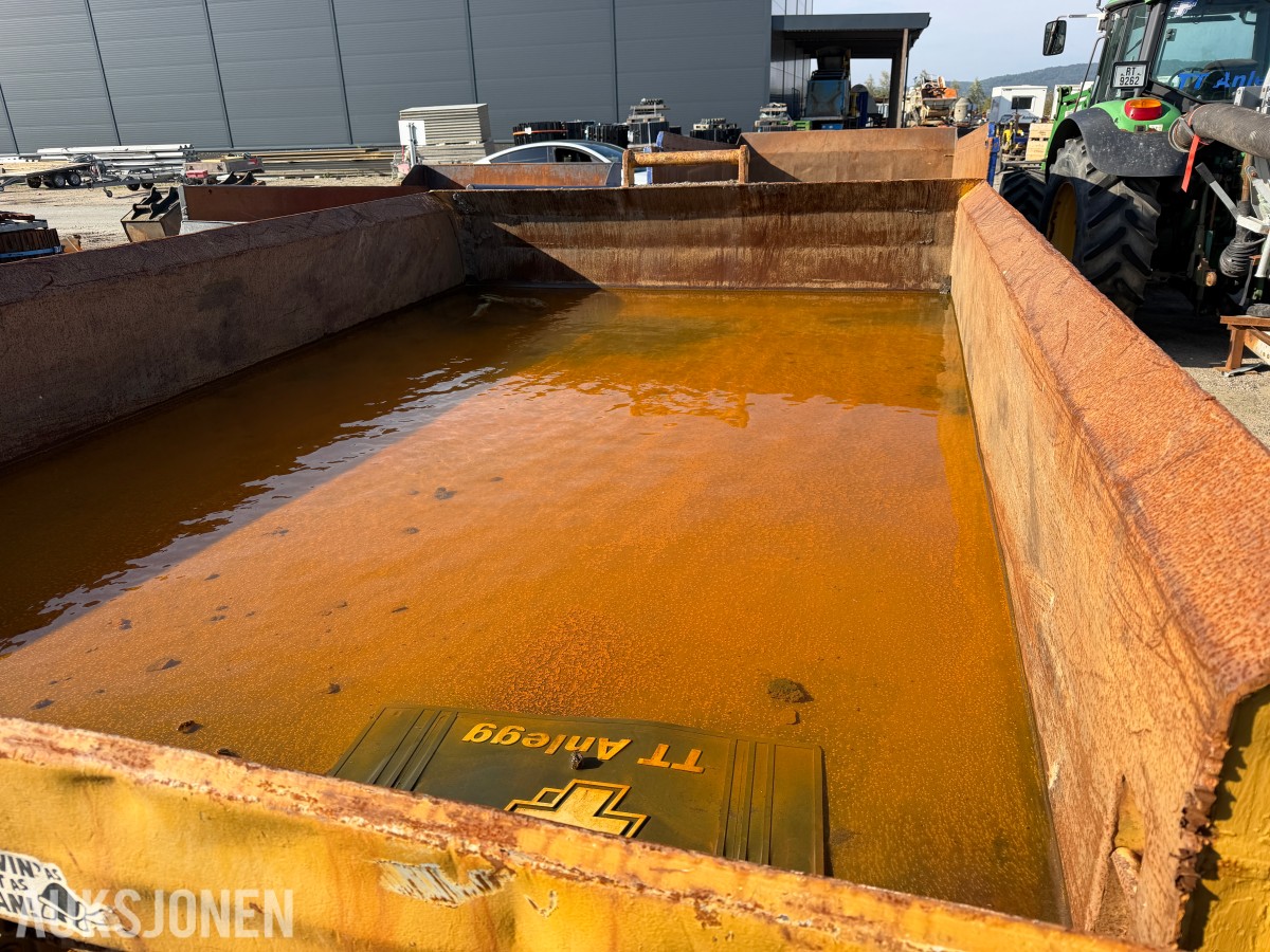 2016 GIGANT GD36X DUMPERHENGER – 8 000 KG
