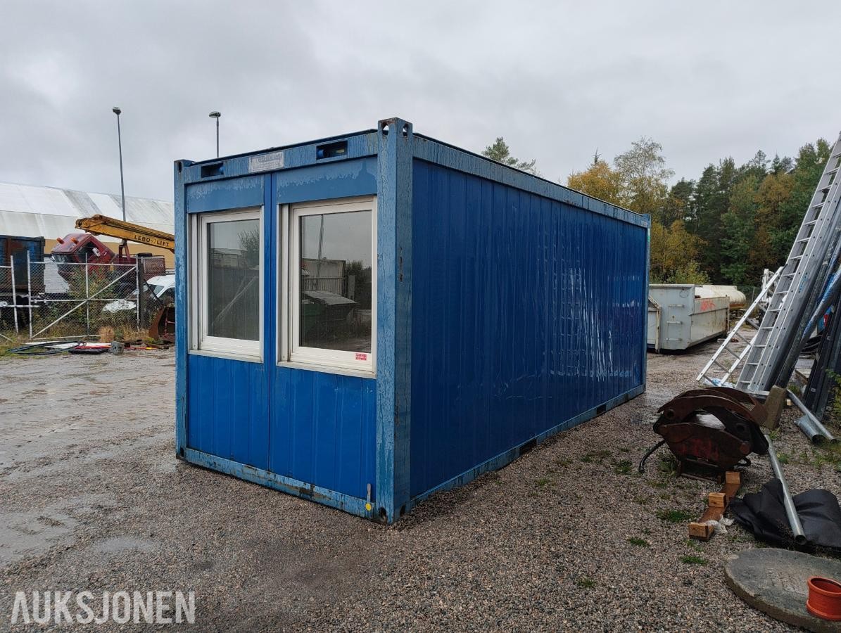 Mannskapsvogn/brakke med nytt gulv