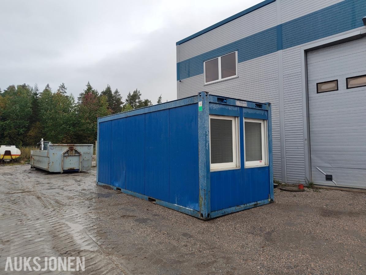 Mannskapsvogn/brakke med nytt gulv