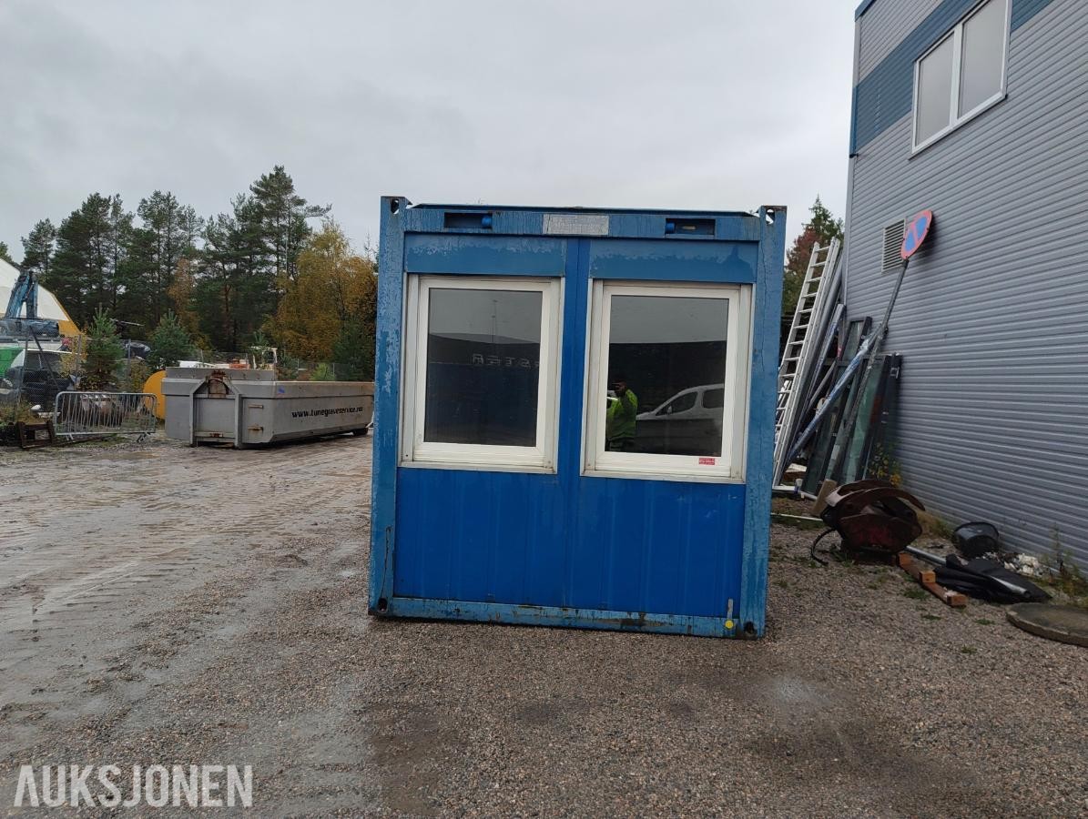 Mannskapsvogn/brakke med nytt gulv