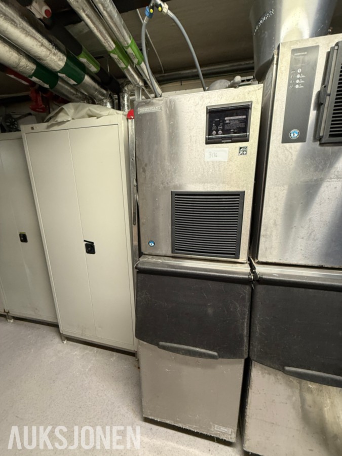 Hoshizaki IM-300AKE-SB industriell isbitmaskin med isbeholder