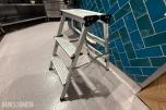 Sammenleggbar arbeidsplattform / trappestige i aluminium – 2 trinn 