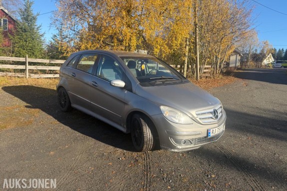 2006 Mercedes-Benz  B180 CDI 2.0 109hk automat hengerfeste delskinn eu ok 10.2028 