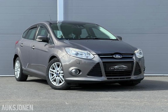2011 Ford Focus 2.0TDCi Titanium/ Aut / Krok / Keyless/ Cruise / ParkAssist