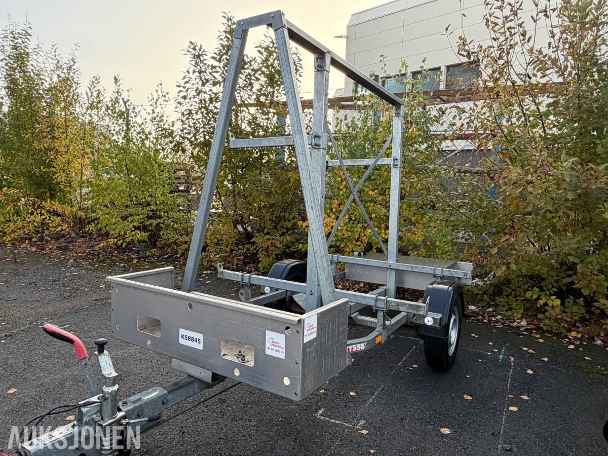 Tysse stillashenger – førstegangsregistrert 2021 – 1300 kg – KS 8845