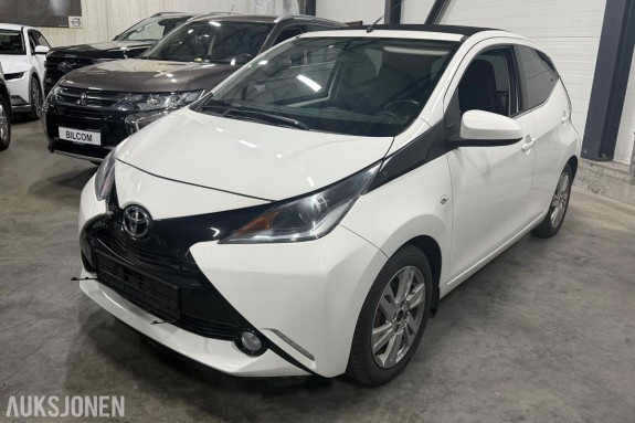 2015 Toyota Aygo 1.0 69 HK KAMERA SKINN MULTIRATT SOMMER + VINTER