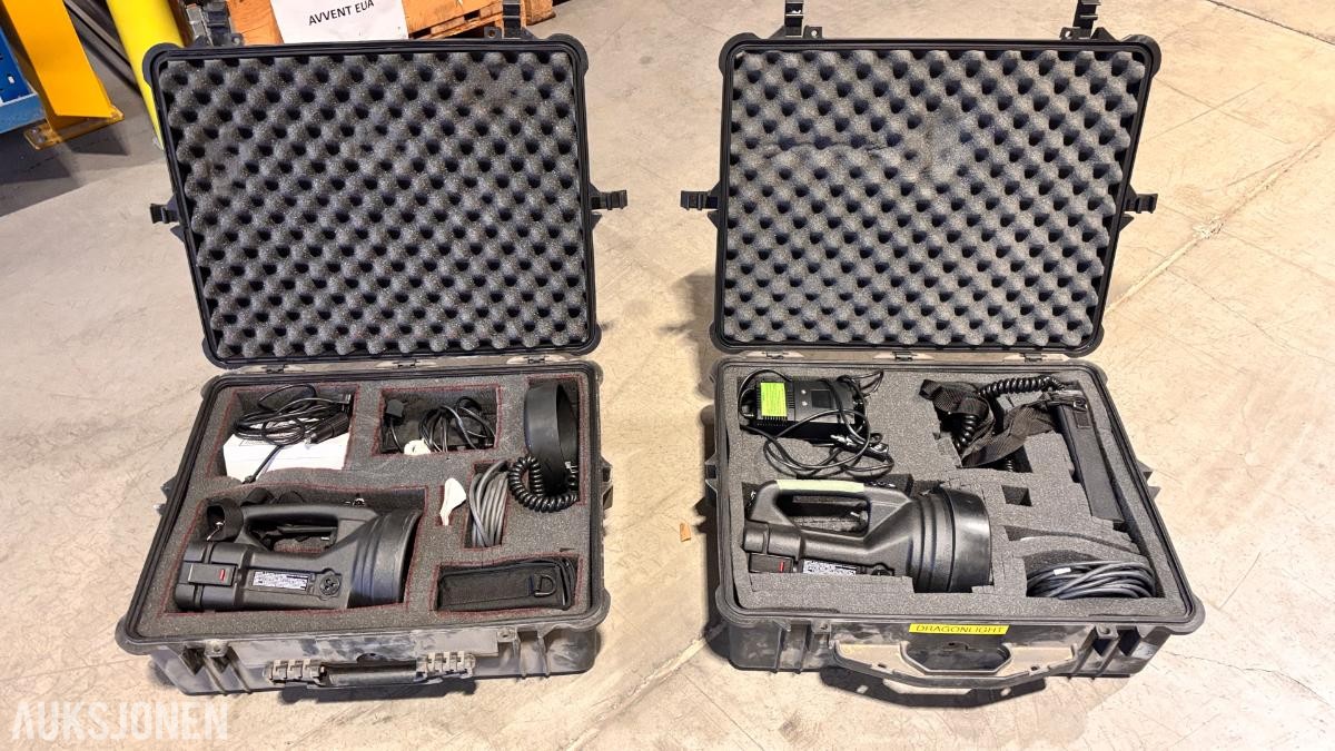 2 stk. Dragon T12/MK2 portable søkelys med transportkasser
