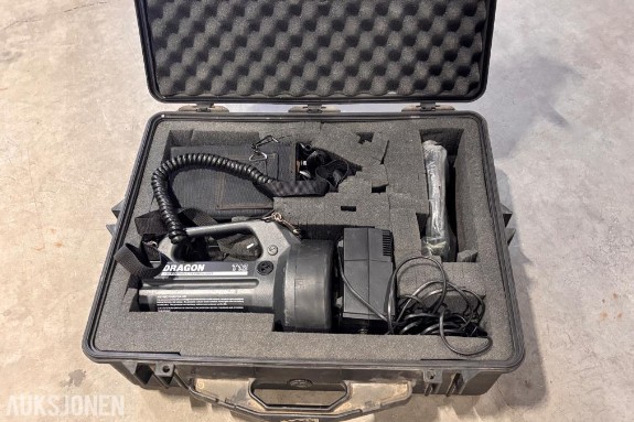 Dragon T12/MK2 portabelt søkelys