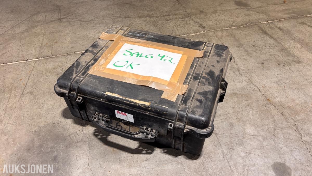 Dragon T12/MK2 portabelt søkelys med transportkasse