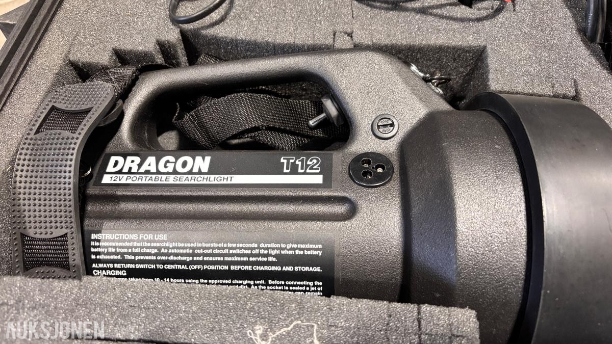 Dragon T12/MK2 portabelt søkelys med transportkasse