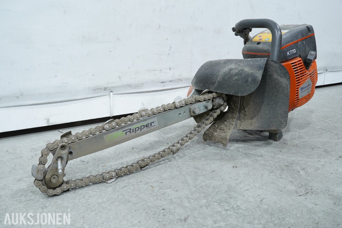 Husqvarna K 770 med GeoRipper GR H grøftekjedesag