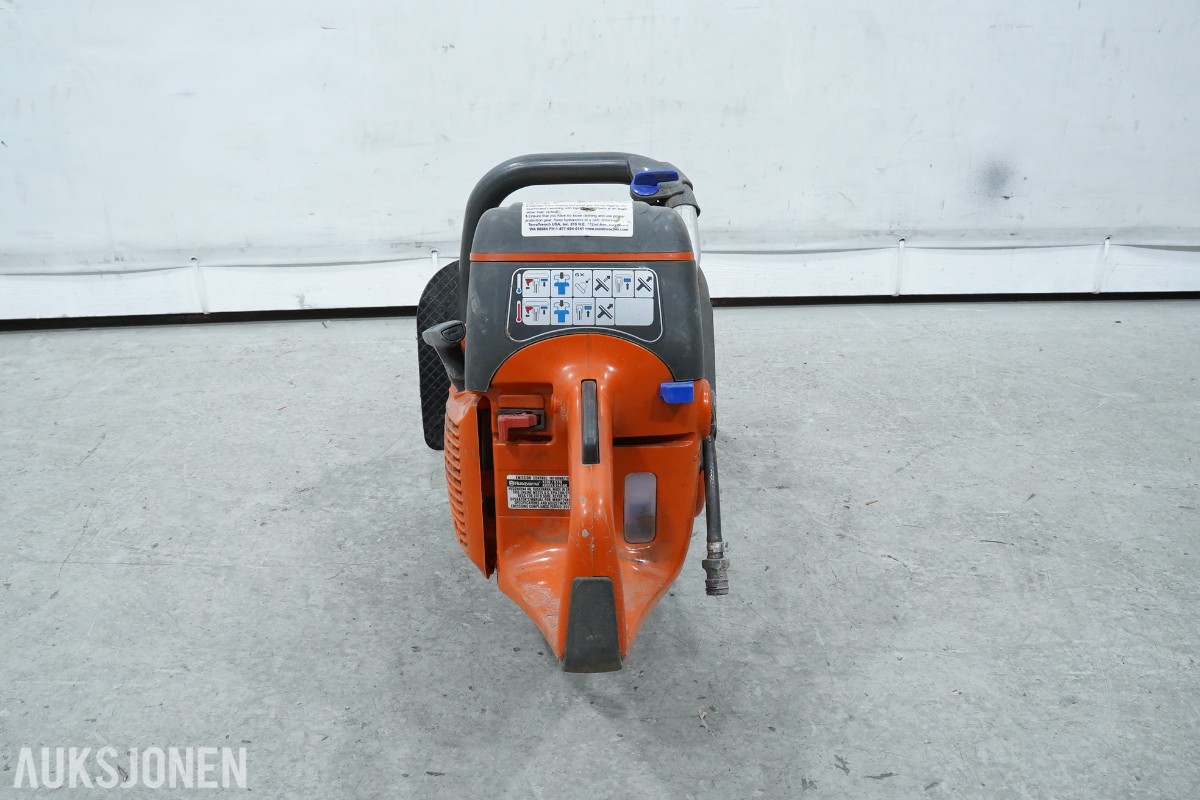 Husqvarna K 770 med GeoRipper GR H grøftekjedesag