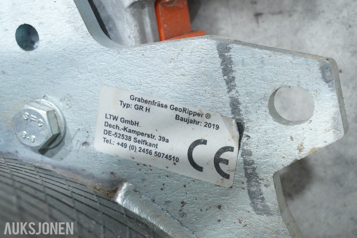 Husqvarna K 770 med GeoRipper GR H grøftekjedesag
