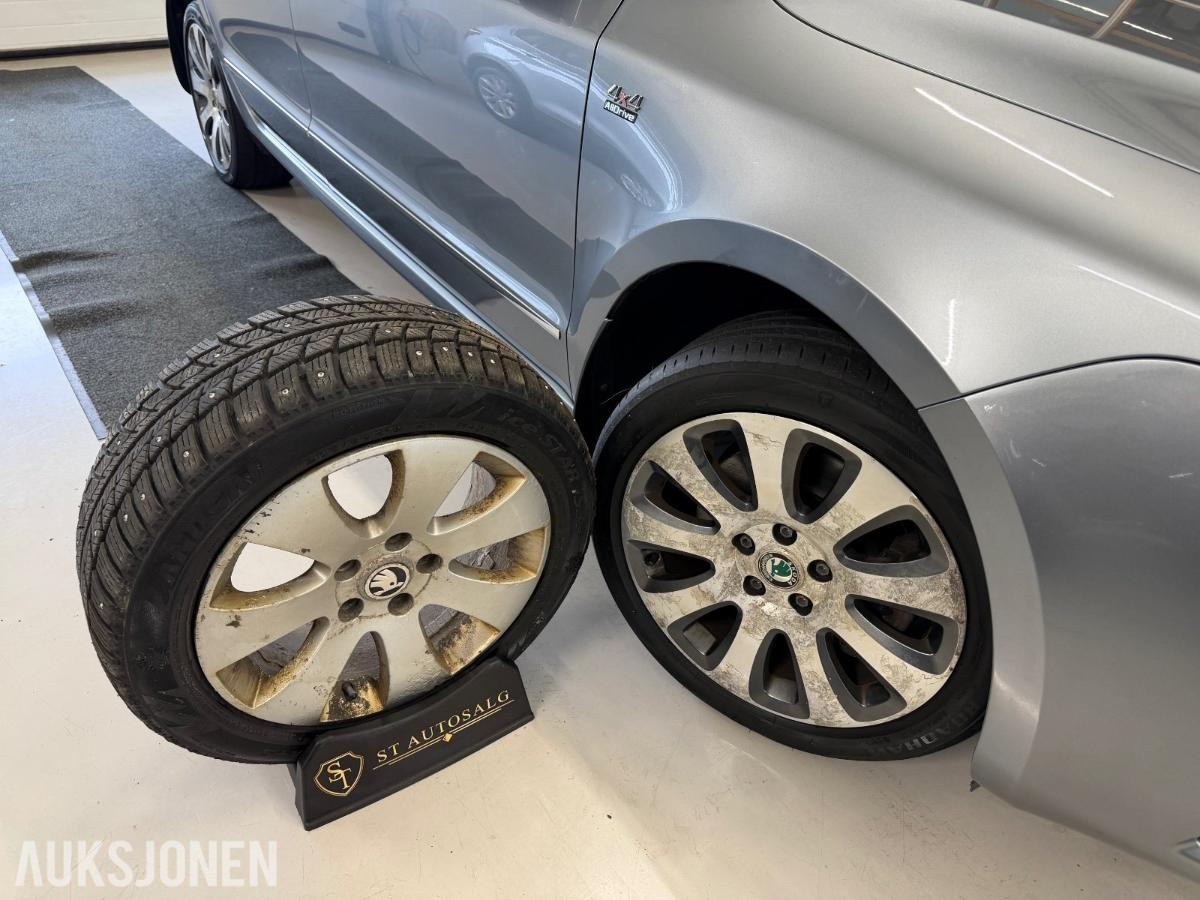 2013 Skoda SUPERB 2.0-140 D 4X4 140Hk/Automat/Ny-Service/08.28/Isofix/H-fest, 227883km