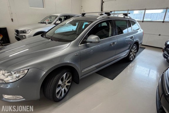 2013 Skoda SUPERB 2.0-140 D 4X4 140Hk/Automat/Ny-Service/08.28/Isofix/H-fest, 227883km