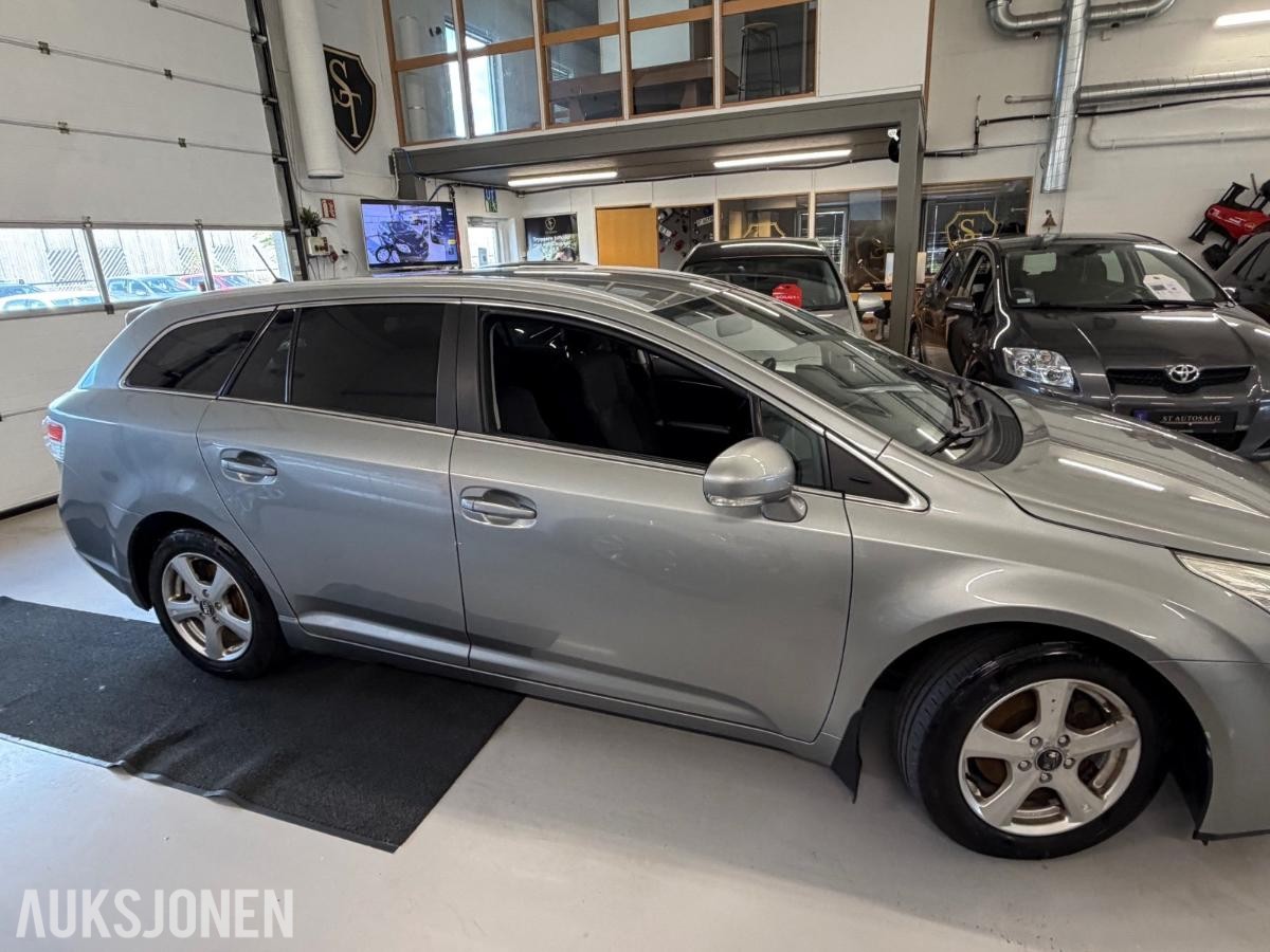2012 Toyota Avensis, AVENSIS 2.0-126 D Service/02.28/R-kamera/Isofix/Navi, 216501km