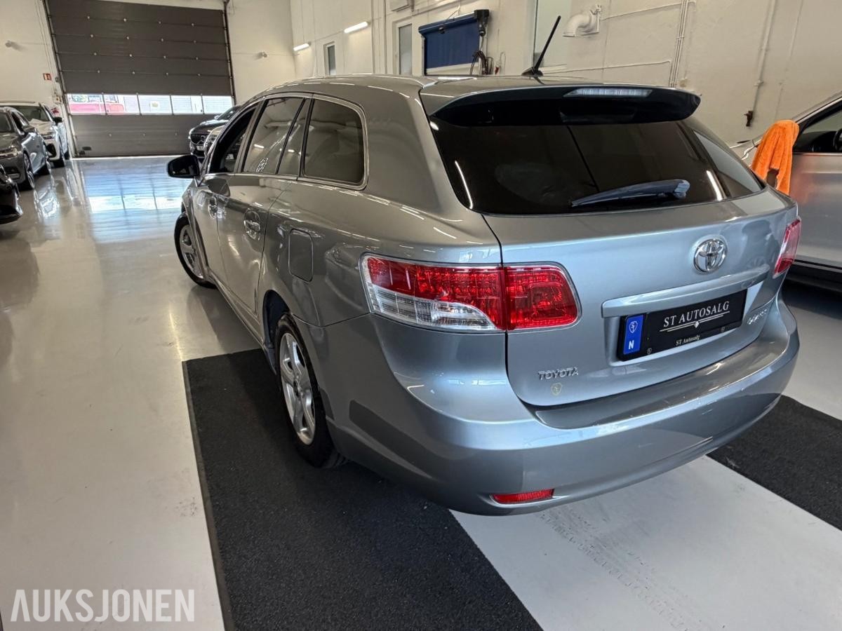 2012 Toyota Avensis, AVENSIS 2.0-126 D Service/02.28/R-kamera/Isofix/Navi, 216501km