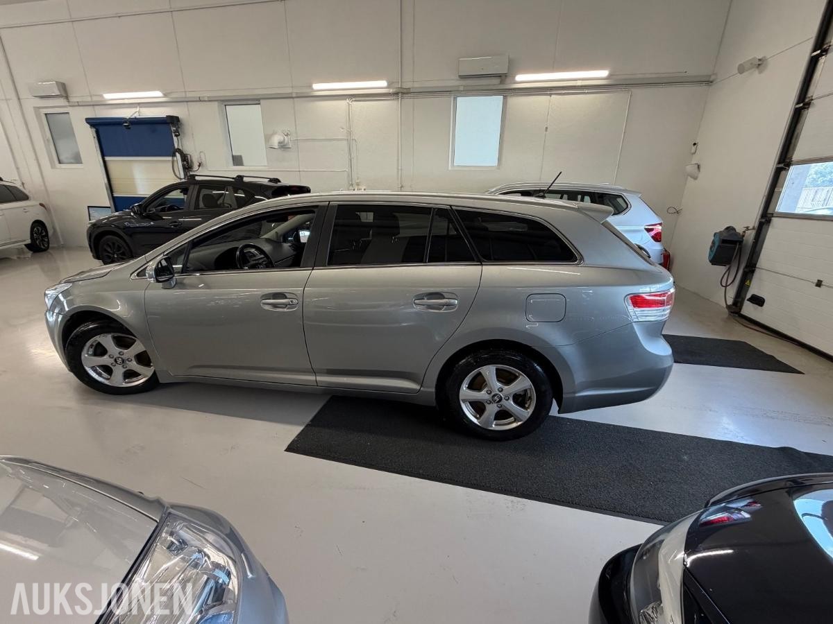 2012 Toyota Avensis, AVENSIS 2.0-126 D Service/02.28/R-kamera/Isofix/Navi, 216501km