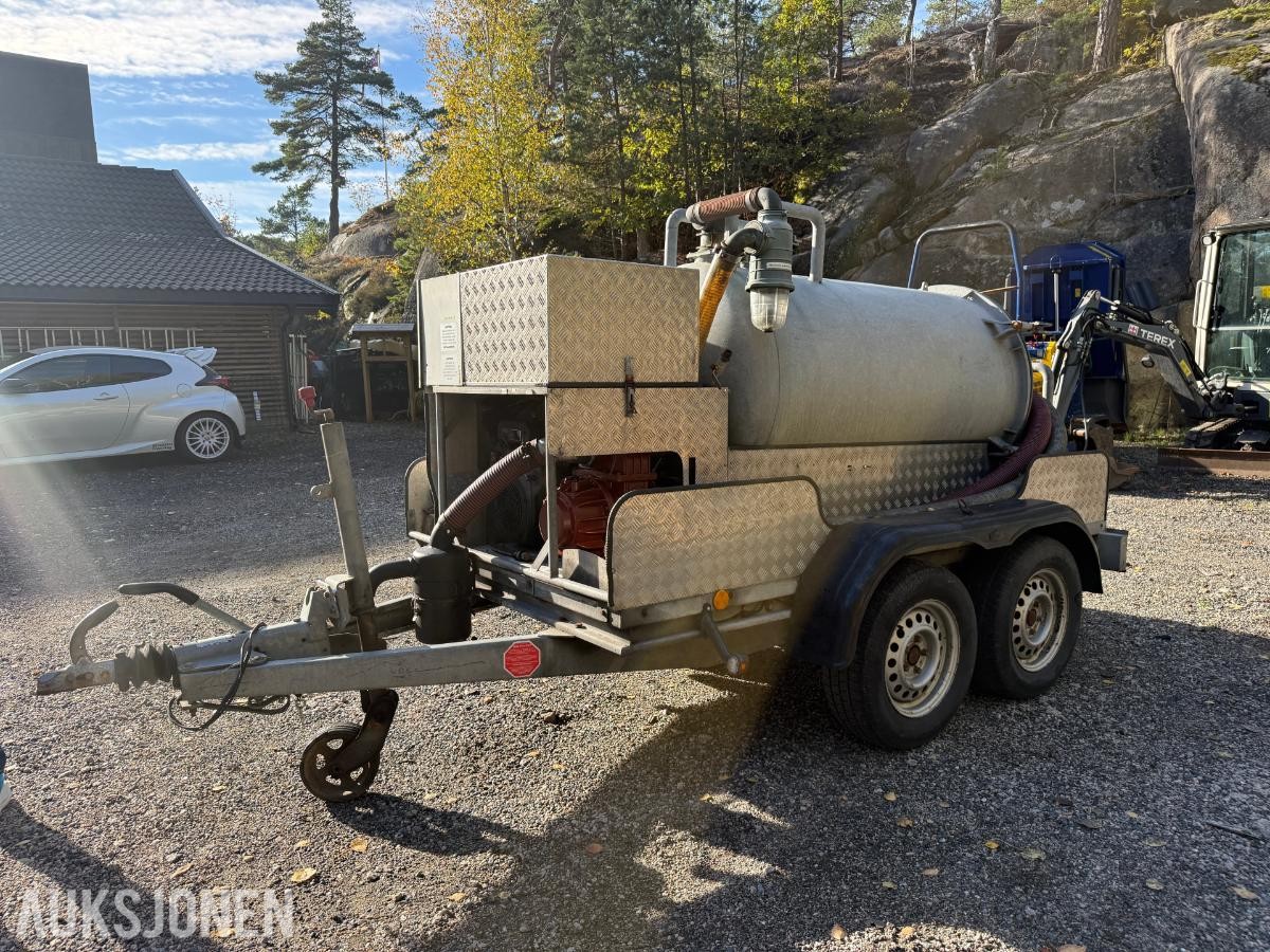 2013 KNOTT ZHL 27 Slamsuger / Vakuumvogn 800 liter
