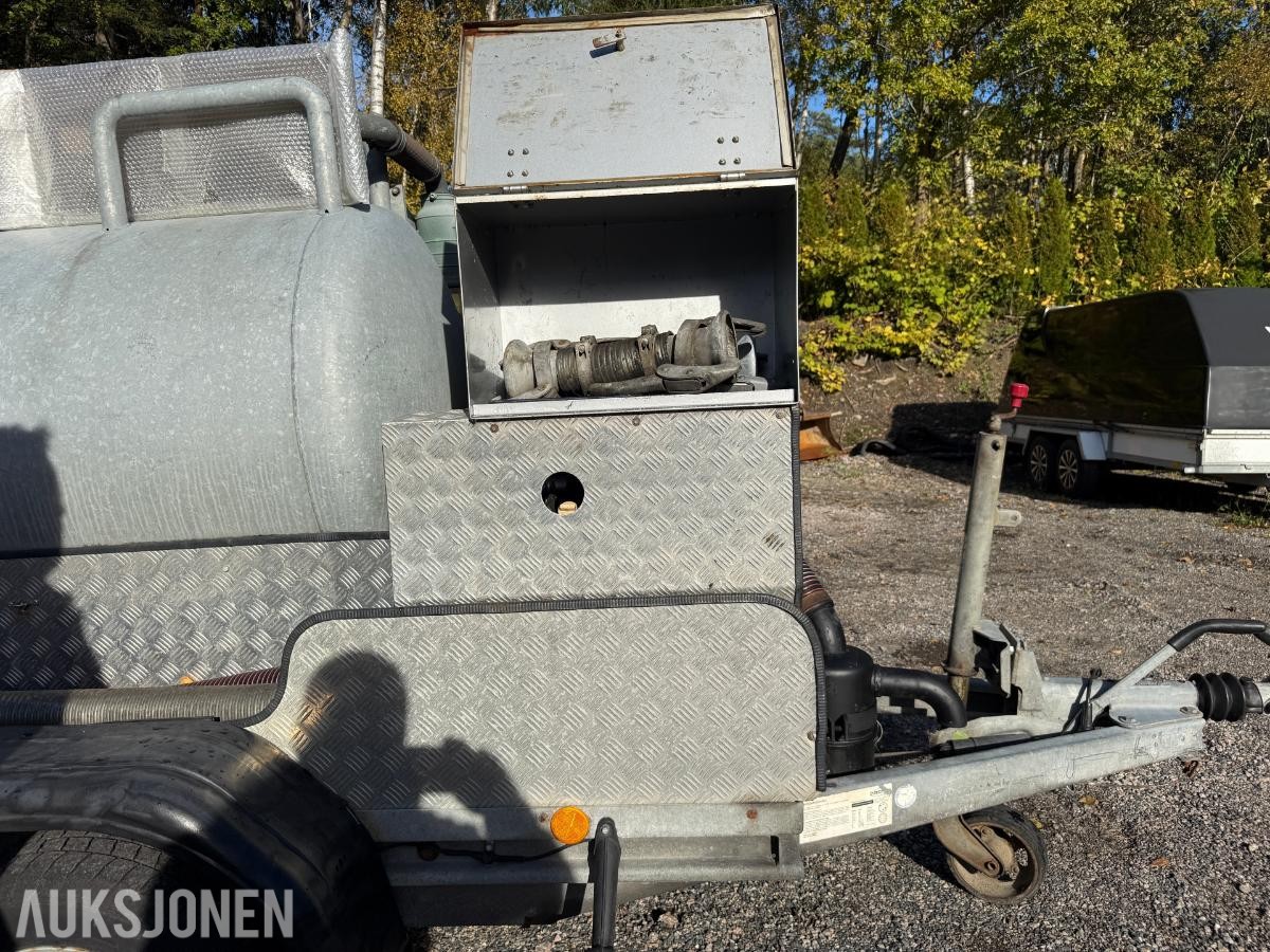 2013 KNOTT ZHL 27 Slamsuger / Vakuumvogn 800 liter