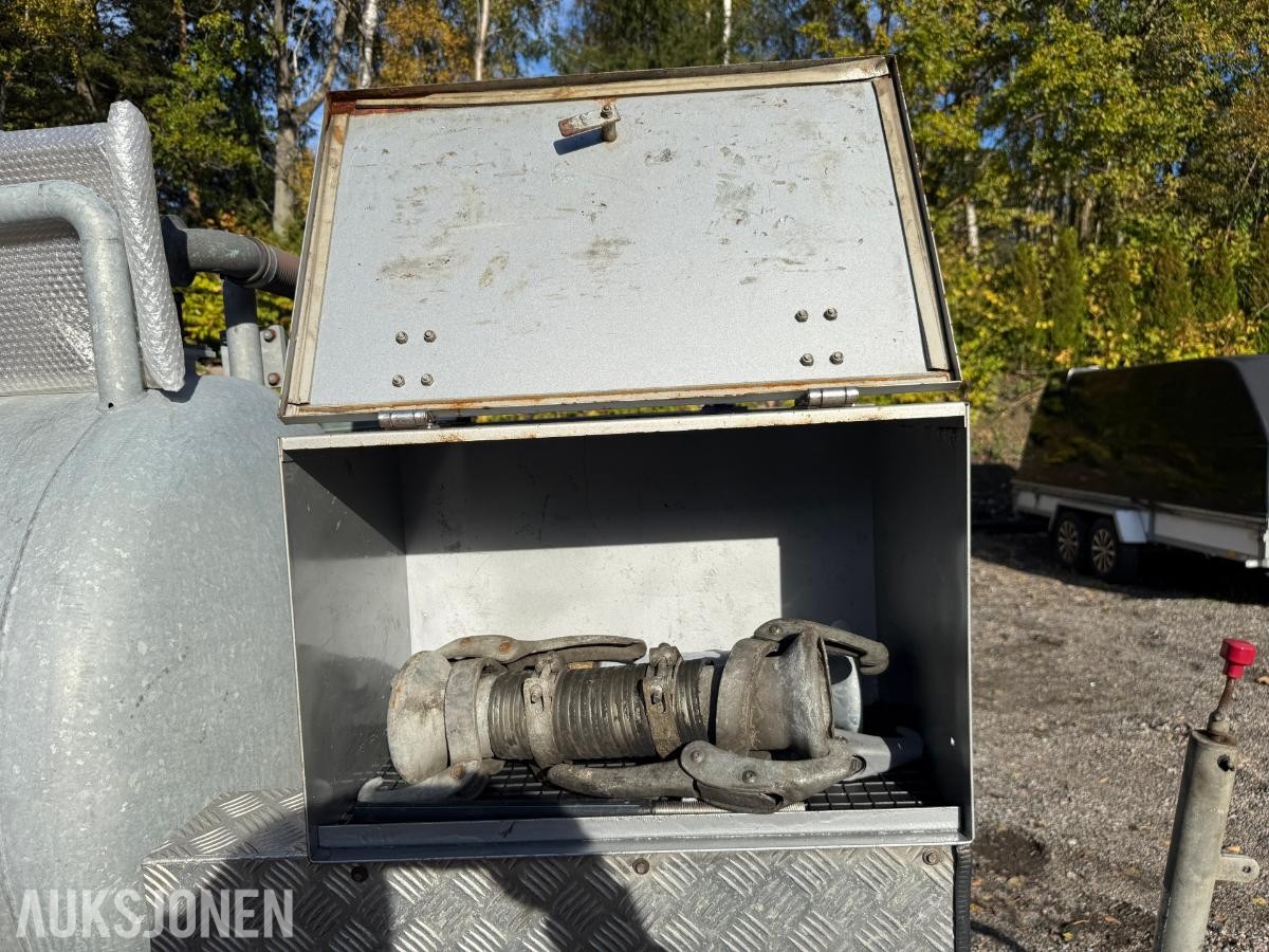 2013 KNOTT ZHL 27 Slamsuger / Vakuumvogn 800 liter