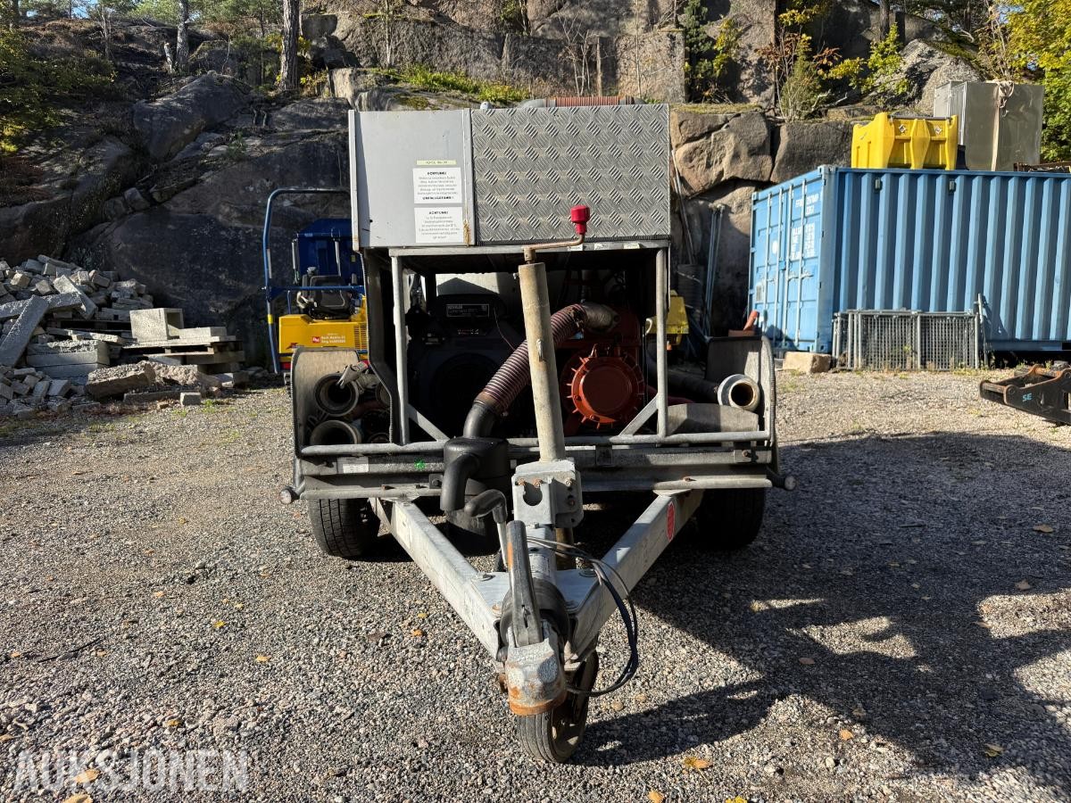 2013 KNOTT ZHL 27 Slamsuger / Vakuumvogn 800 liter