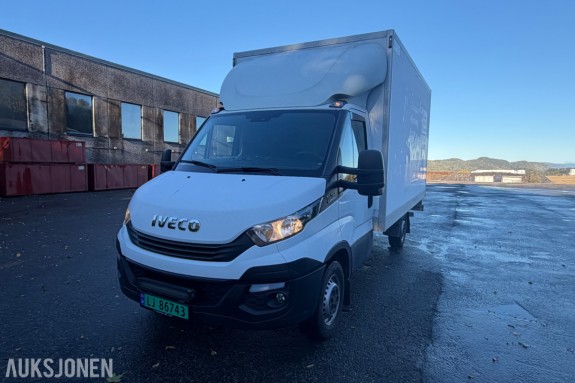 2017 Iveco Daily 35S16 skapbil - EU-Godkjent - Automatgir - Zepro bakløfter 750 kg - 234 681 km