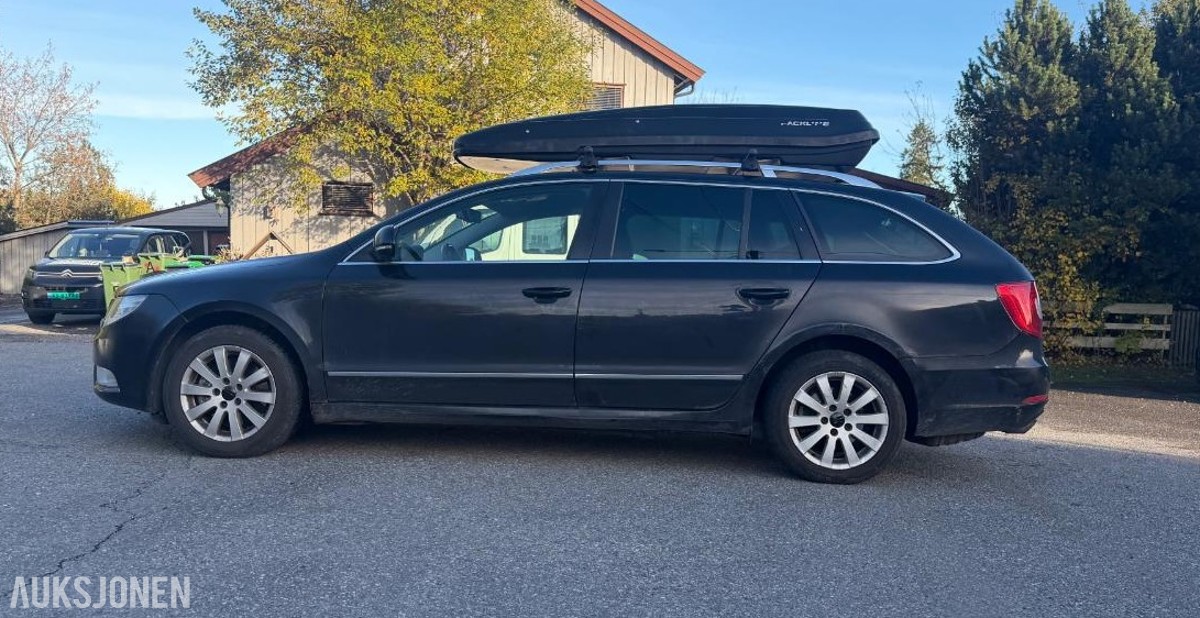 2013 SKODA SUPERB 2.0 TDI 140HK DSG EU-OK 10.28 MINNESETE