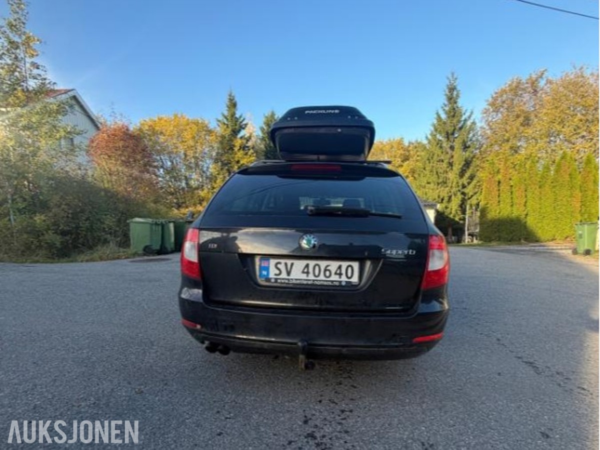 2013 SKODA SUPERB 2.0 TDI 140HK DSG EU-OK 10.28 MINNESETE
